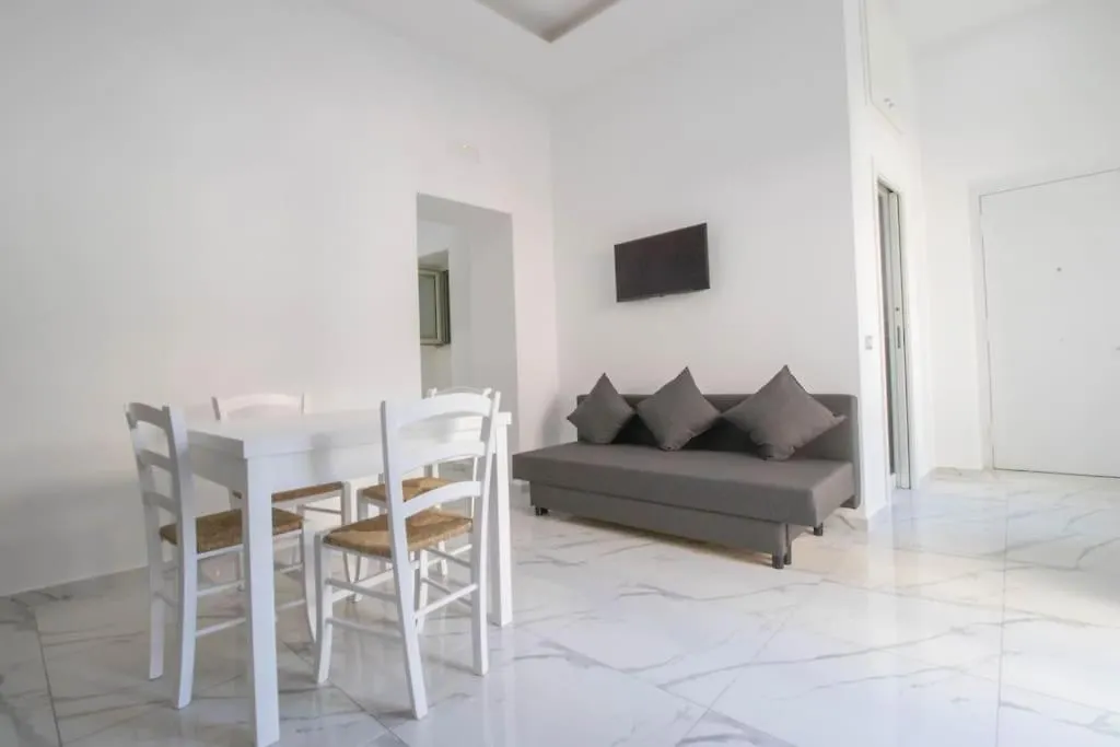 Hv Lavinaio'S House-1